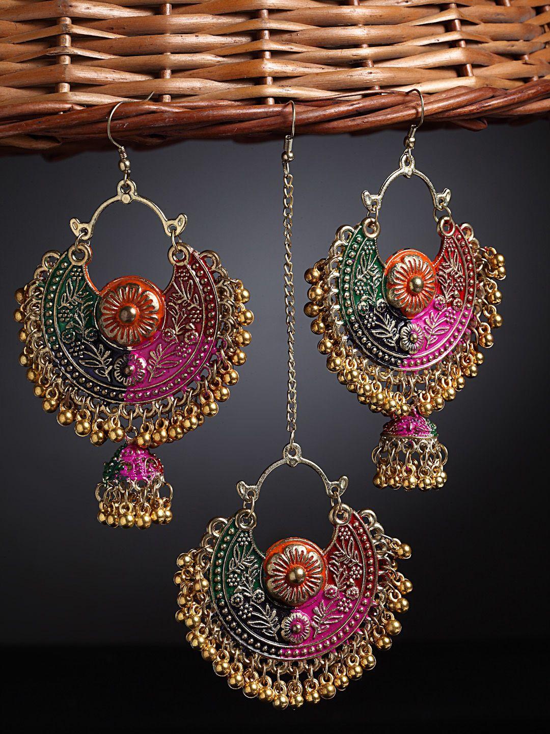 arrabi gold-toned & pink oxidised maang tika & earrings set