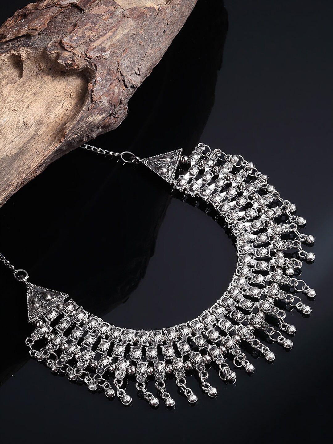 arrabi women metallic oxidised necklace