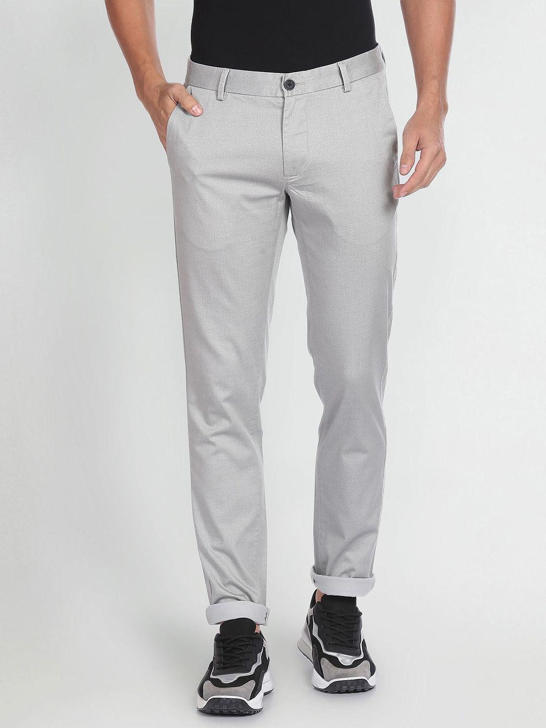 arrow sport men geometric printed original slim fit low-rise casual trousers