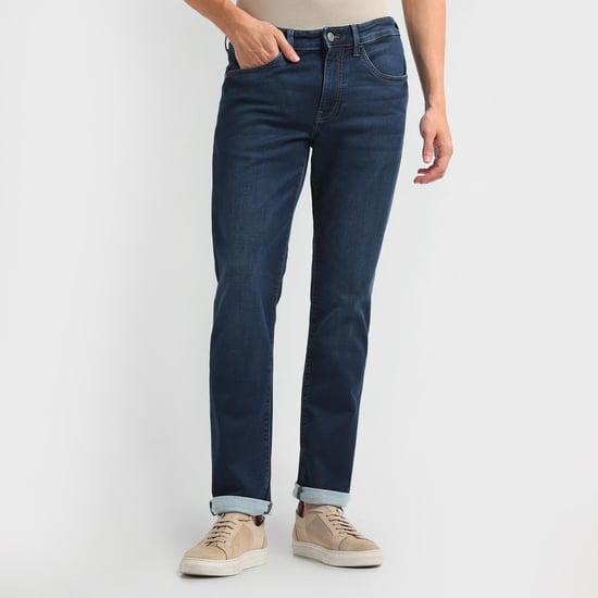 arrow sport men solid slim straight jeans