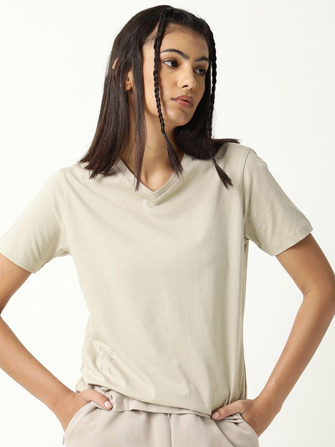 articale women beige solid v-neck slim fit cotton t-shirt