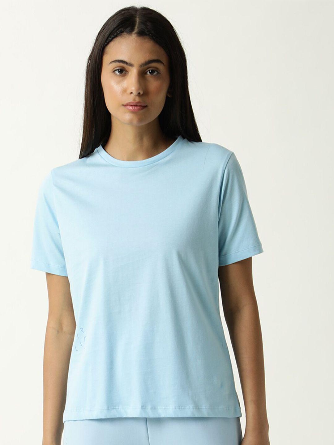 articale women blue solid slim fit cotton t-shirt