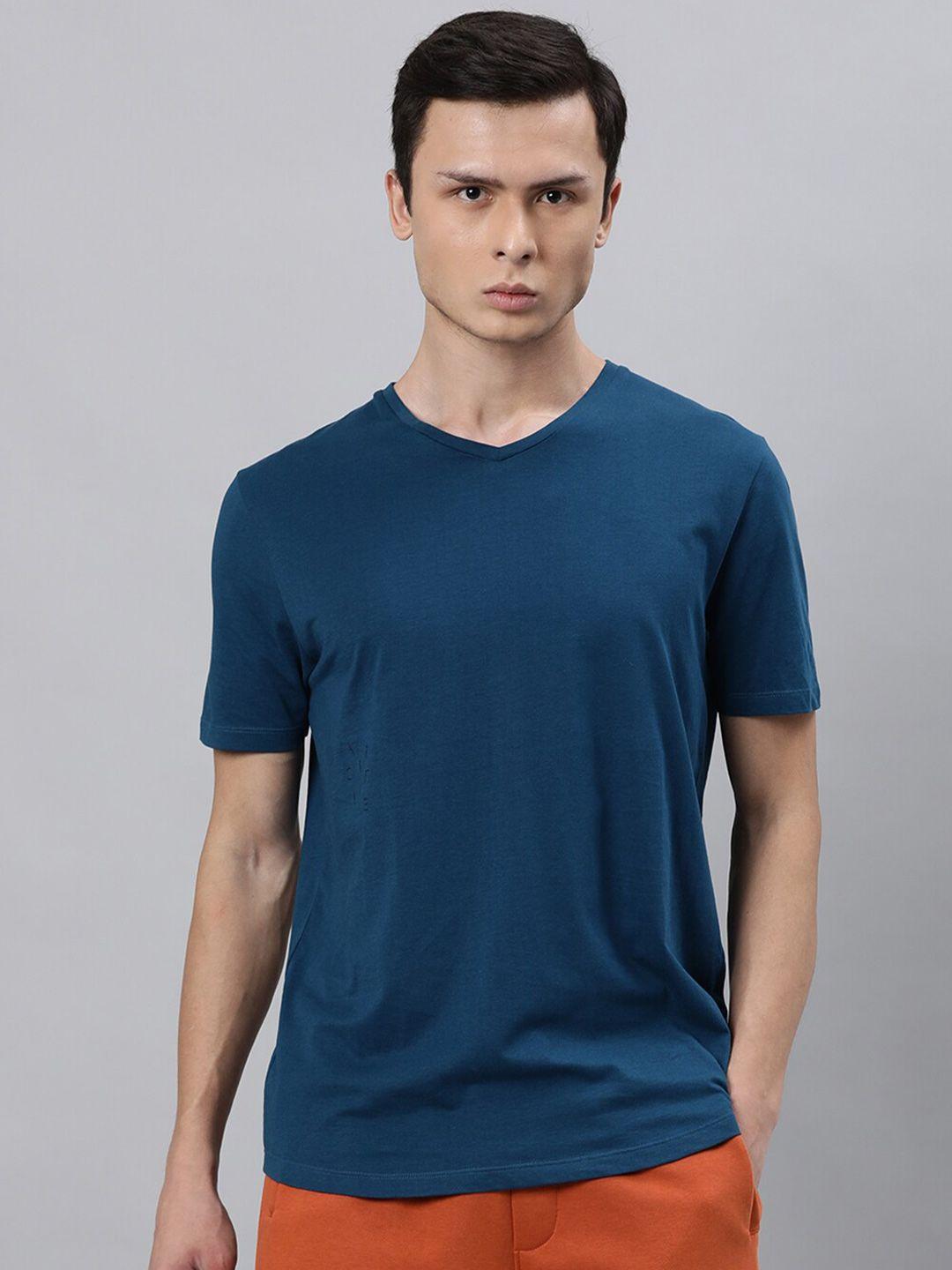 articale men blue solid v-neck slim fit cotton t-shirt