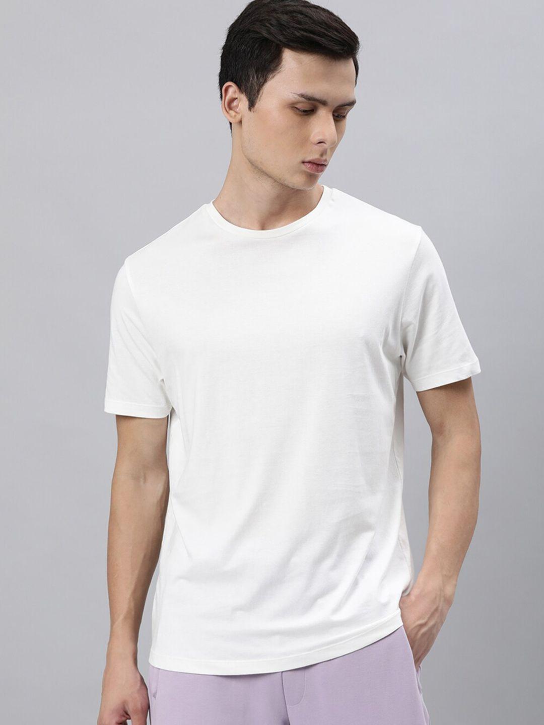 articale men off white solid  slim fit cotton t-shirt