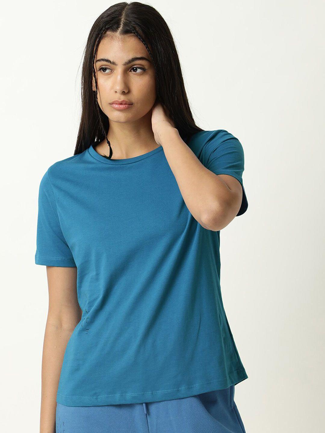 articale women blue solid slim fit cotton t-shirt