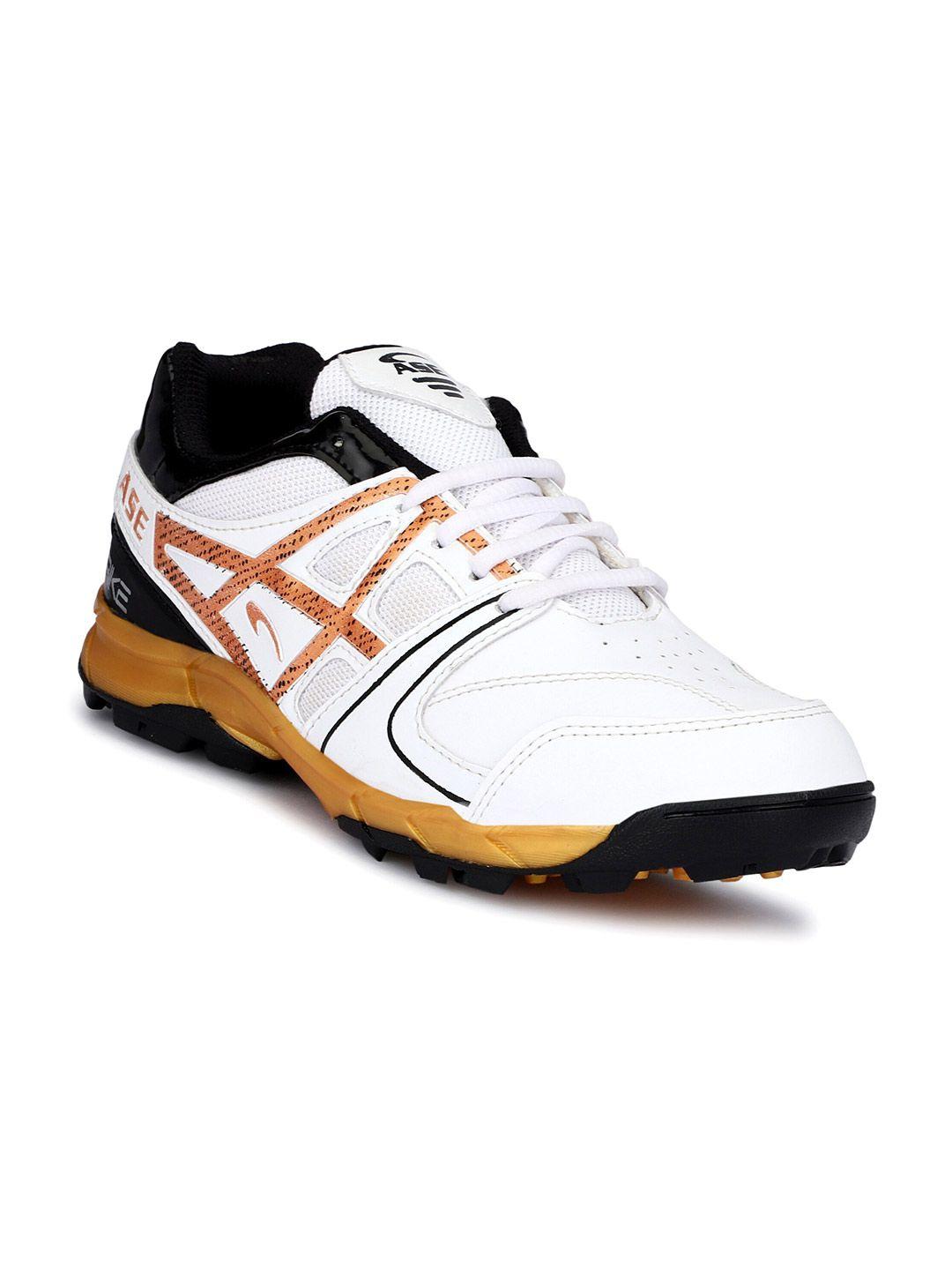 ase men gold-toned cricket non-marking shoes