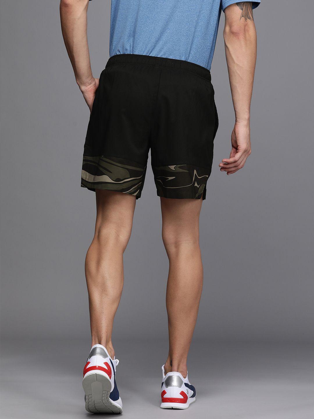 asics men black & olive green abstract printed above knee panel running shorts