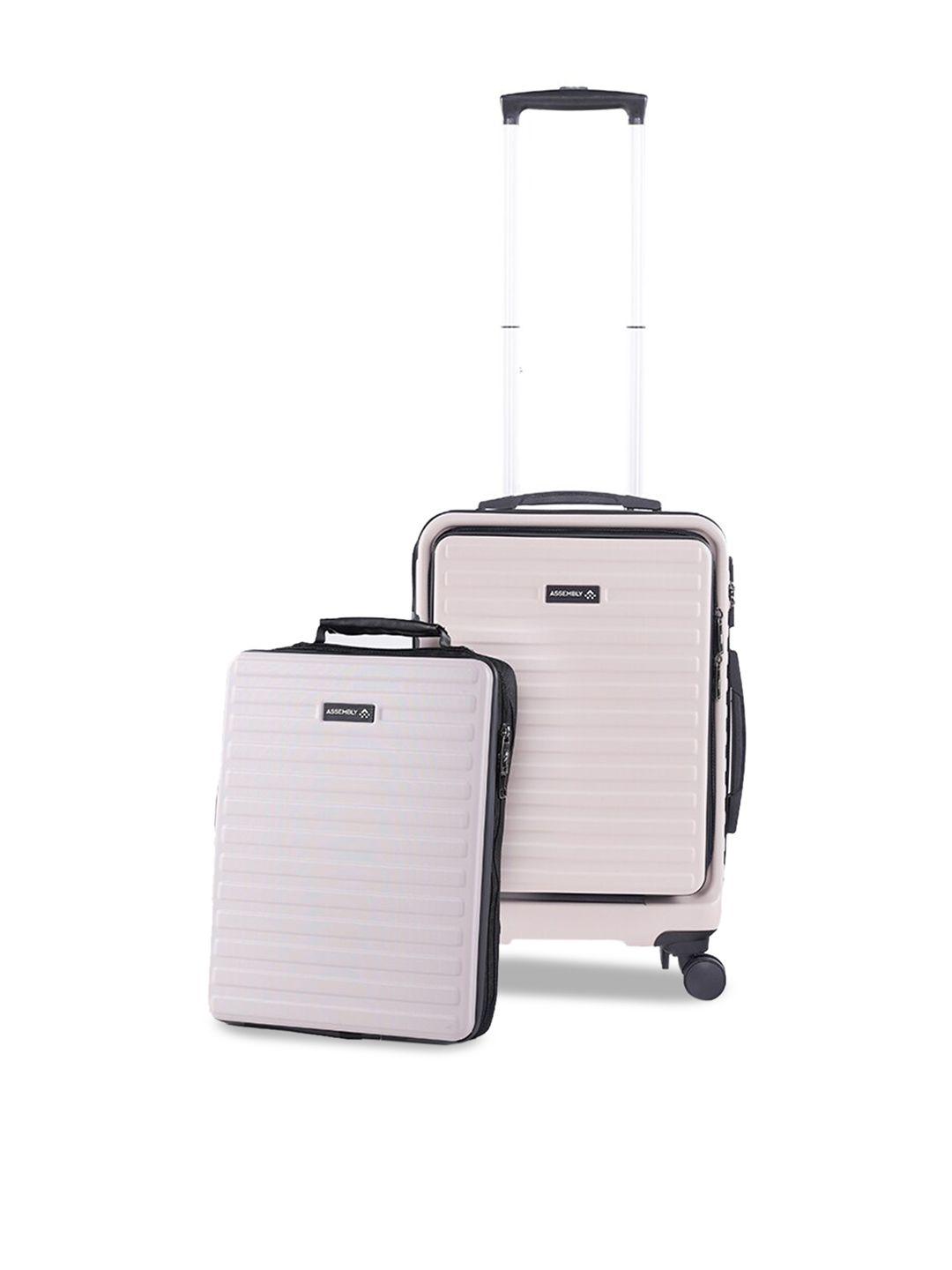 assembly set of 2 textured cabin hard sided suitcase & laptop backpack