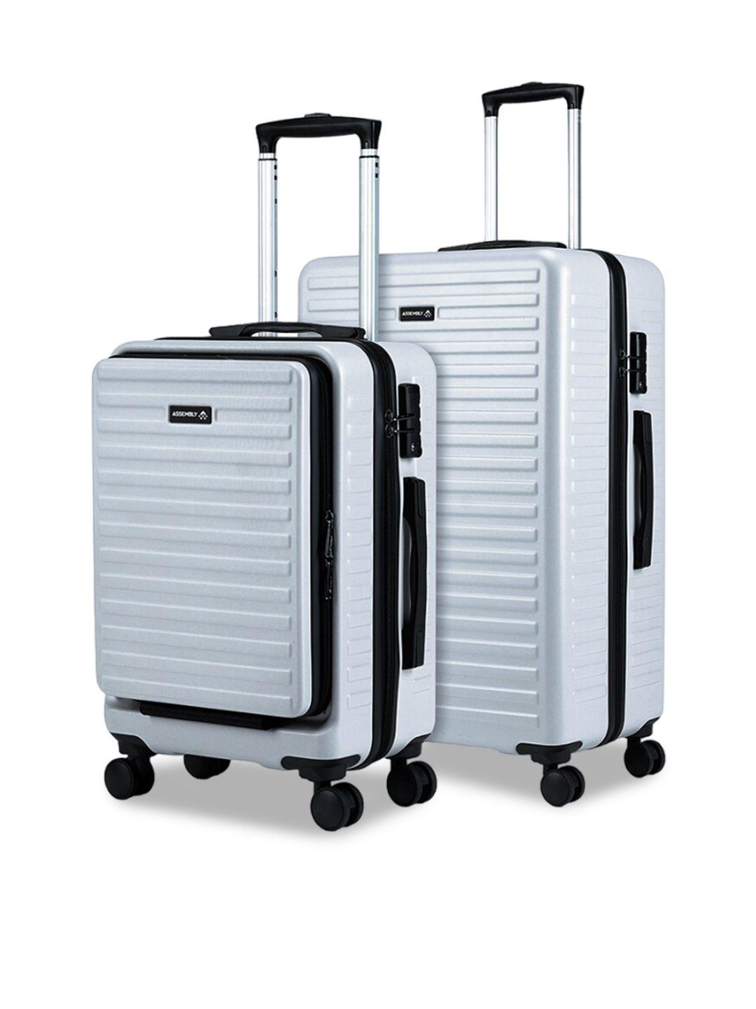 assembly set of 2 textured hard-sided suitcase