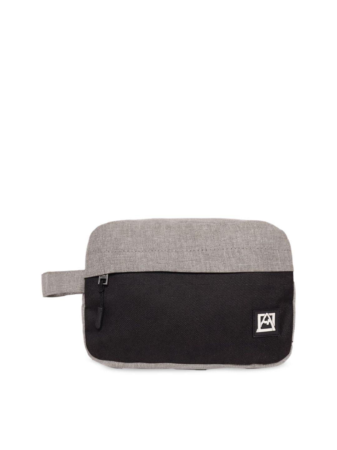 astrid men colourblocked canvas toiletry pouch with zipper closure