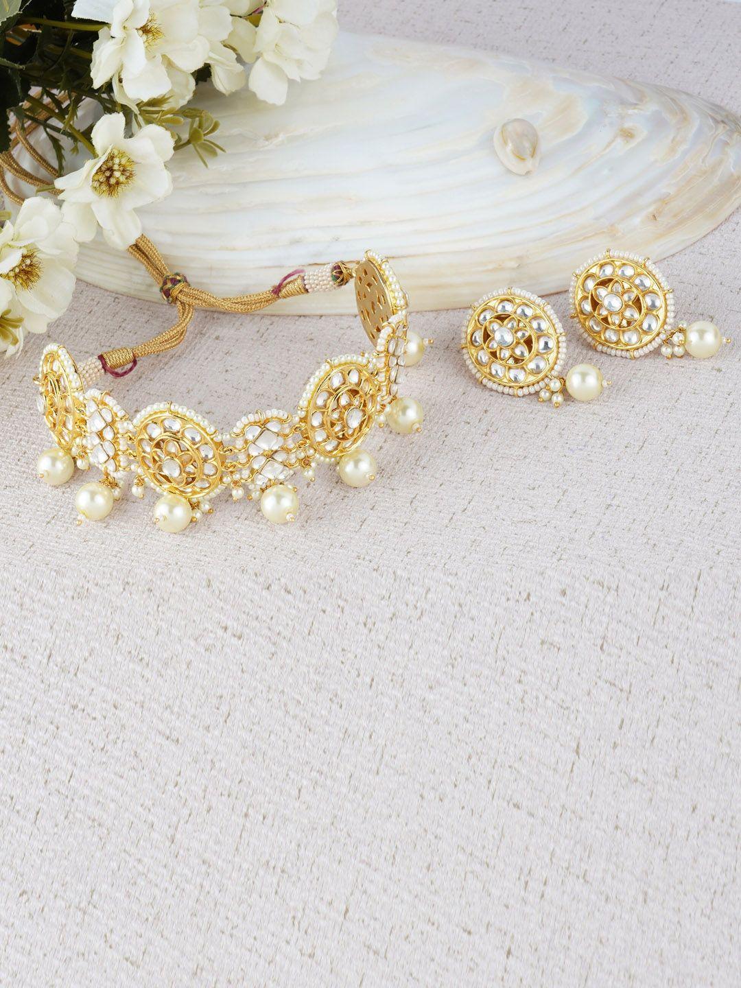 auraa trends gold-plated kundan-studded jewellery set