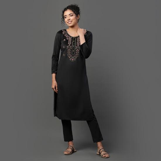 aurelia women embroidered velvet kurta set