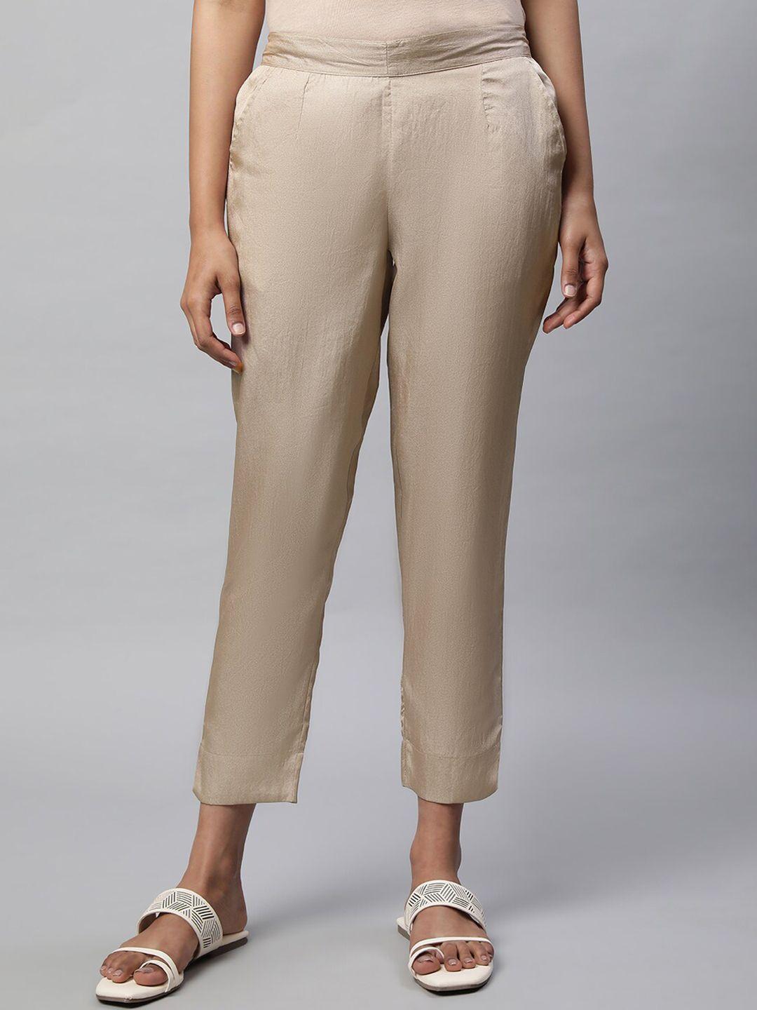 aurelia women mid-rise plain cropped trousers