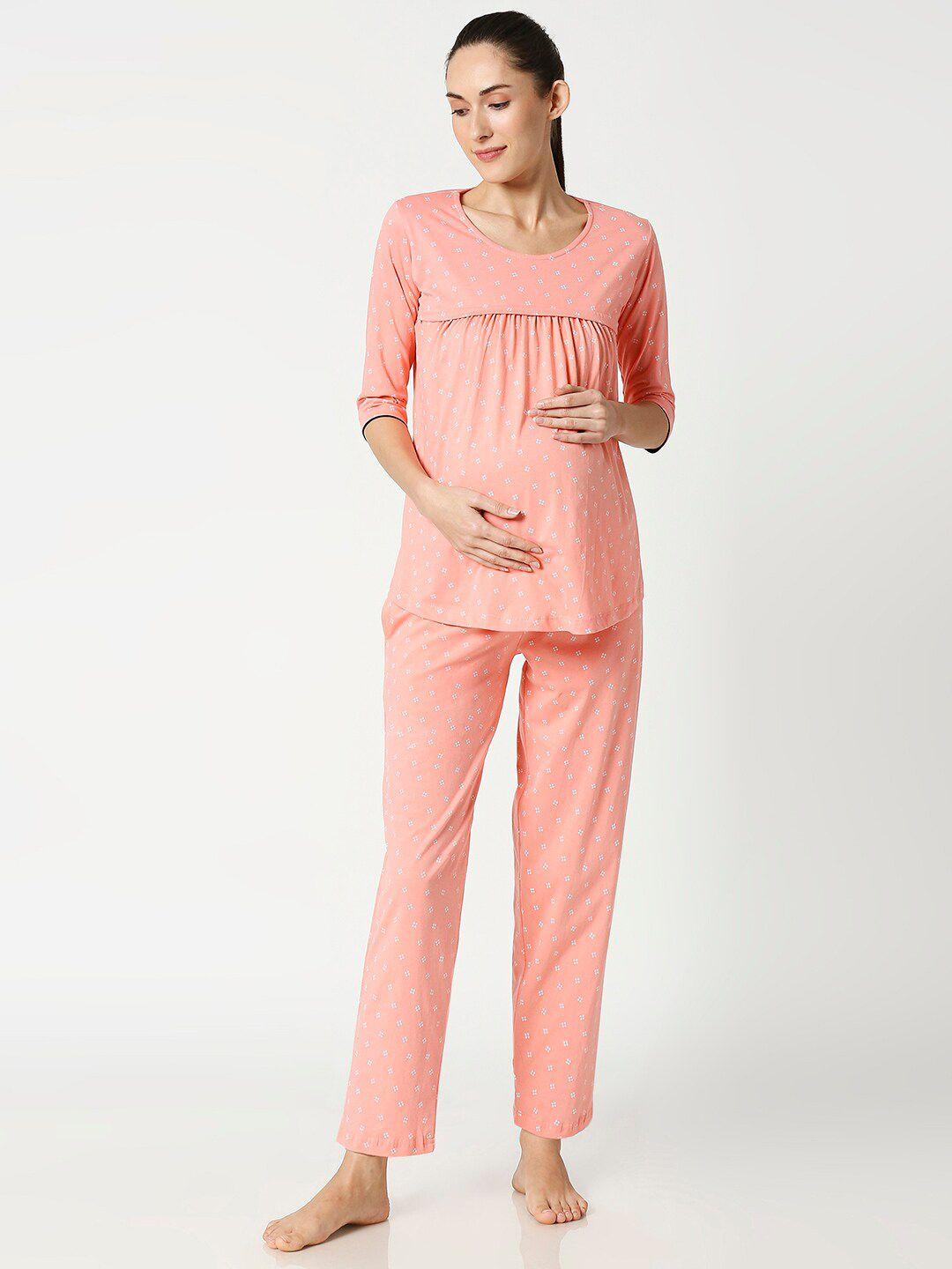 av2 women peach-coloured & white printed maternity/nursing night suit
