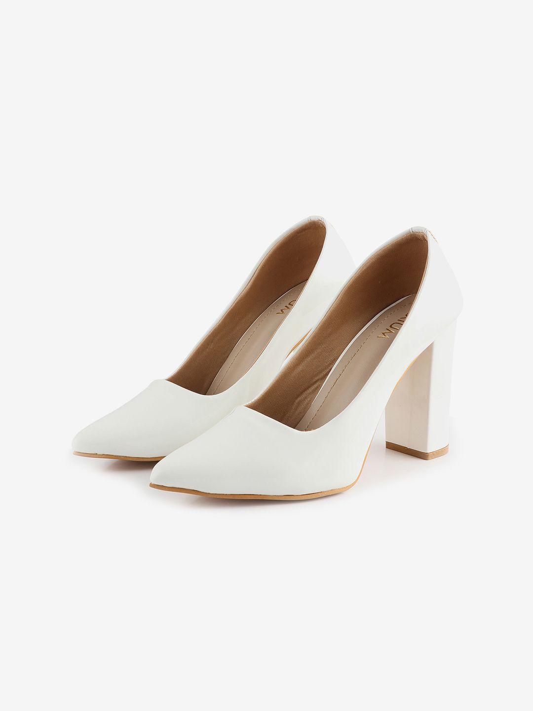 axium pointed toe block pumps