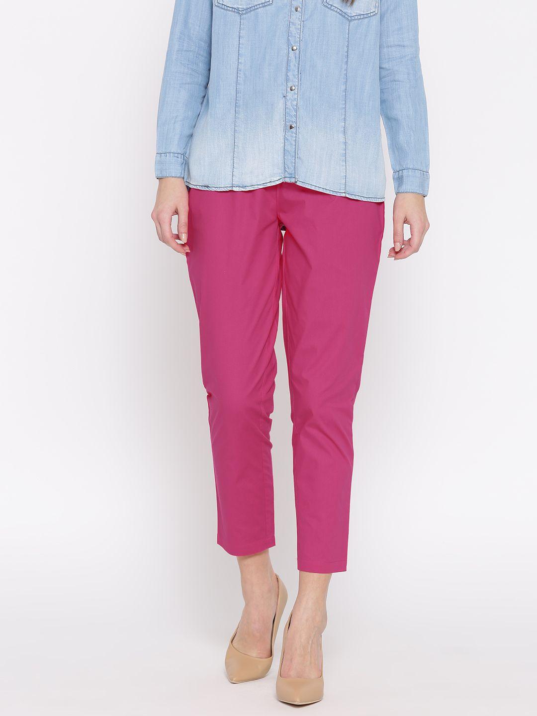 ayaany women pink solid cropped trousers