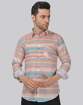 aztec print shirt with spread-collar