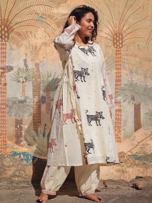 babhru off white banjara tigress kurta