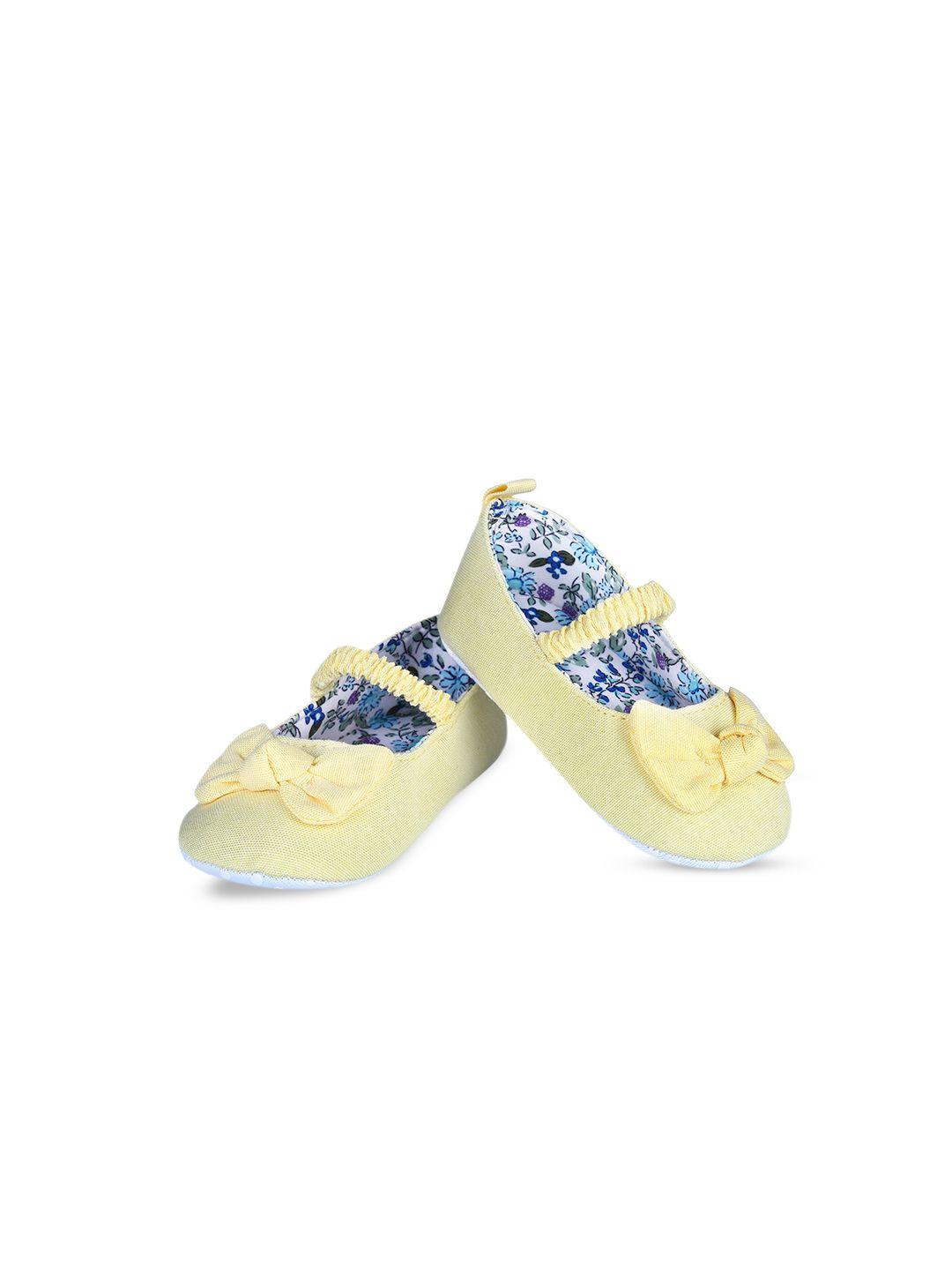 baby moo infant girls yellow printed anti-slip cotton booties