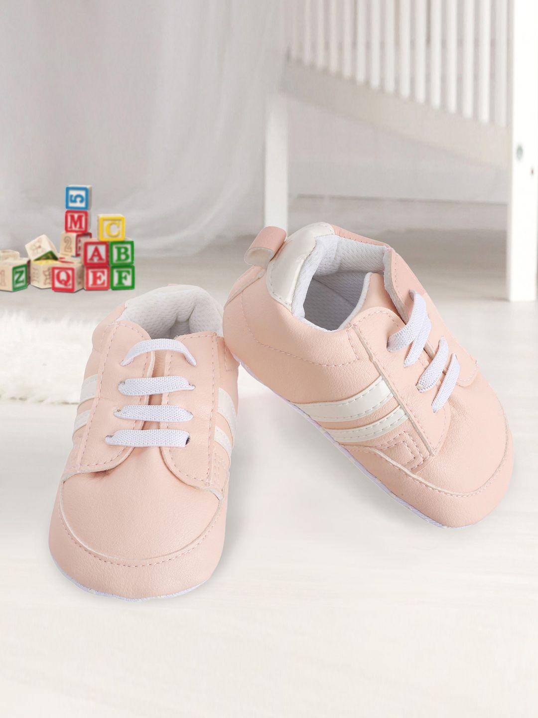 baby moo girls peach-coloured & white booties