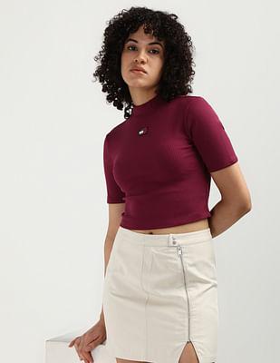 badge high neck short sleeve top