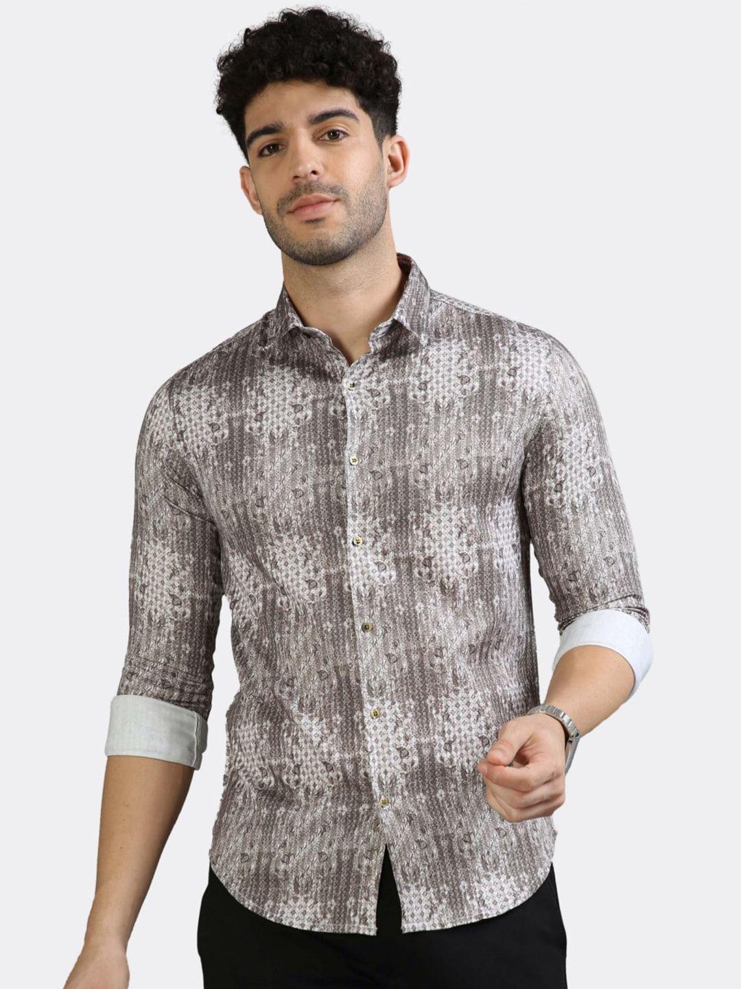 badmaash slim fit abstract printed casual shirt