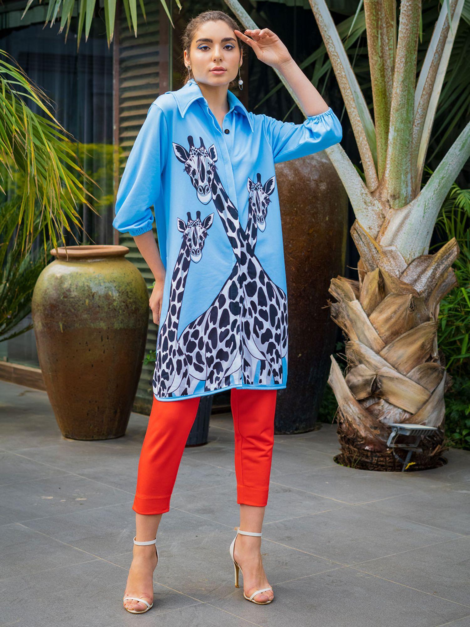 bae giraffe print oversized shirt with blue straight pants (set of 2)