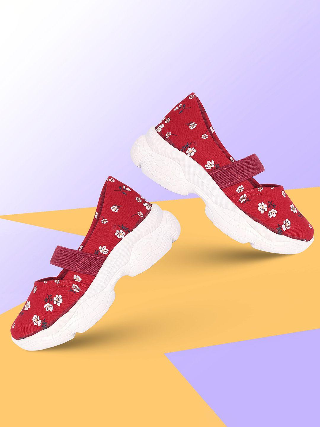 baesd girls printed slip-on sneakers
