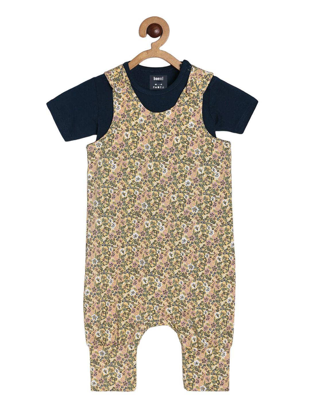 baesd infants printed dungarees with t-shirt