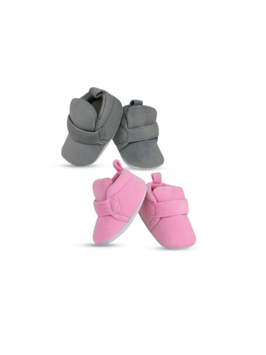 baesd infants set of 2 anti-skid sole velvet booties