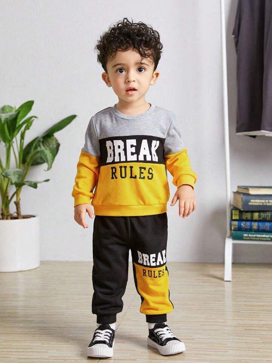 baesd boys printed t-shirt with trousers