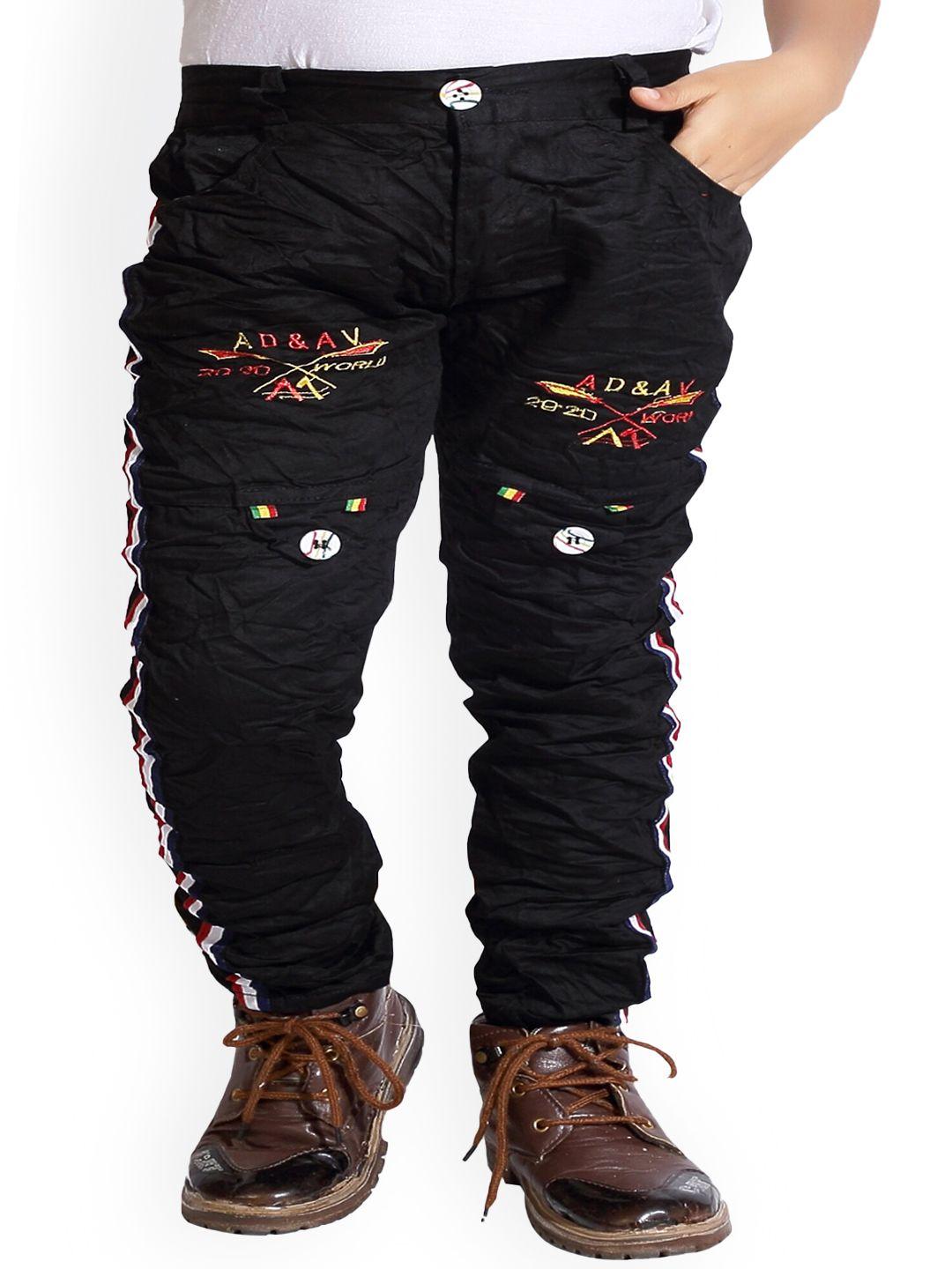 baesd boys typography printed slim fit cotton trousers