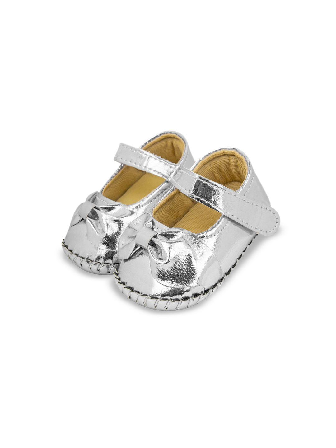 baesd infant girls bow detail booties