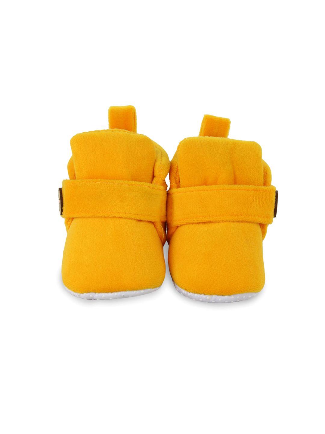 baesd infants ankle length anti slip velvet booties