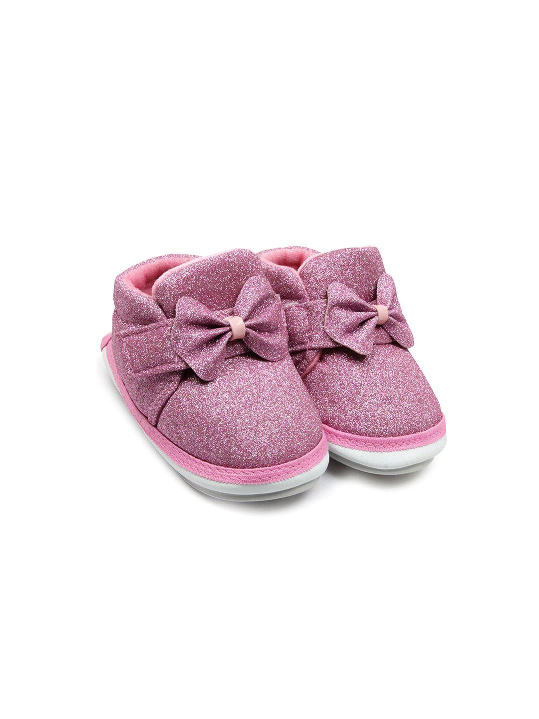 baesd infants self design bow detail cotton sound shoes booties