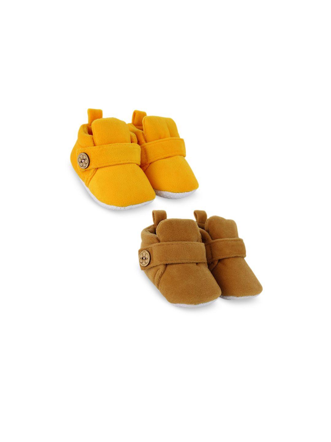 baesd infants set of 2 anti-skid sole velvet booties