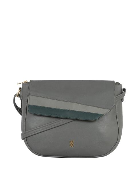 baggit grey solid medium sling handbag