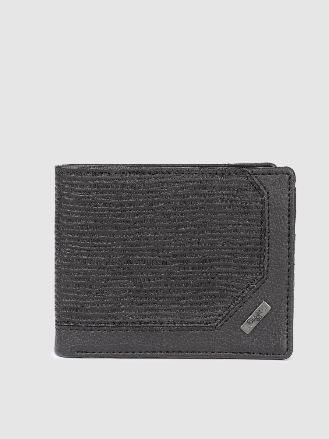 baggit men abstract textured two fold wallet
