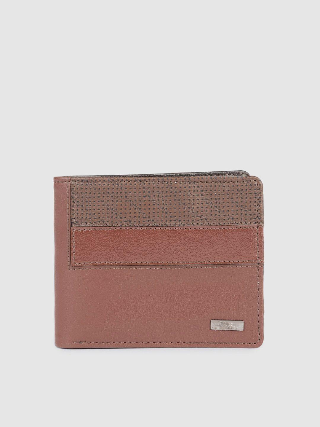baggit men solid pu two fold wallet with textured applique detail