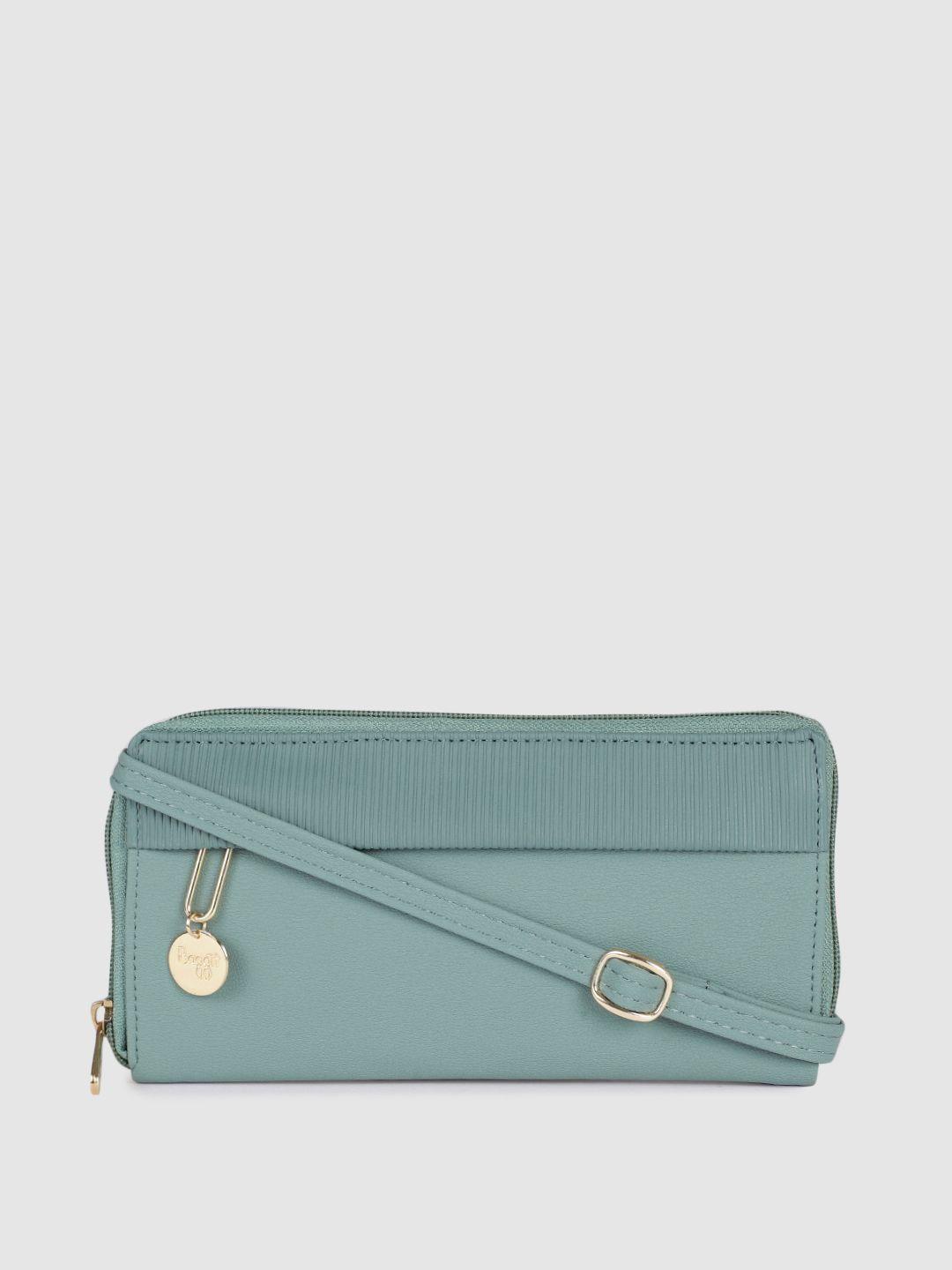 baggit women blue zip around wallet