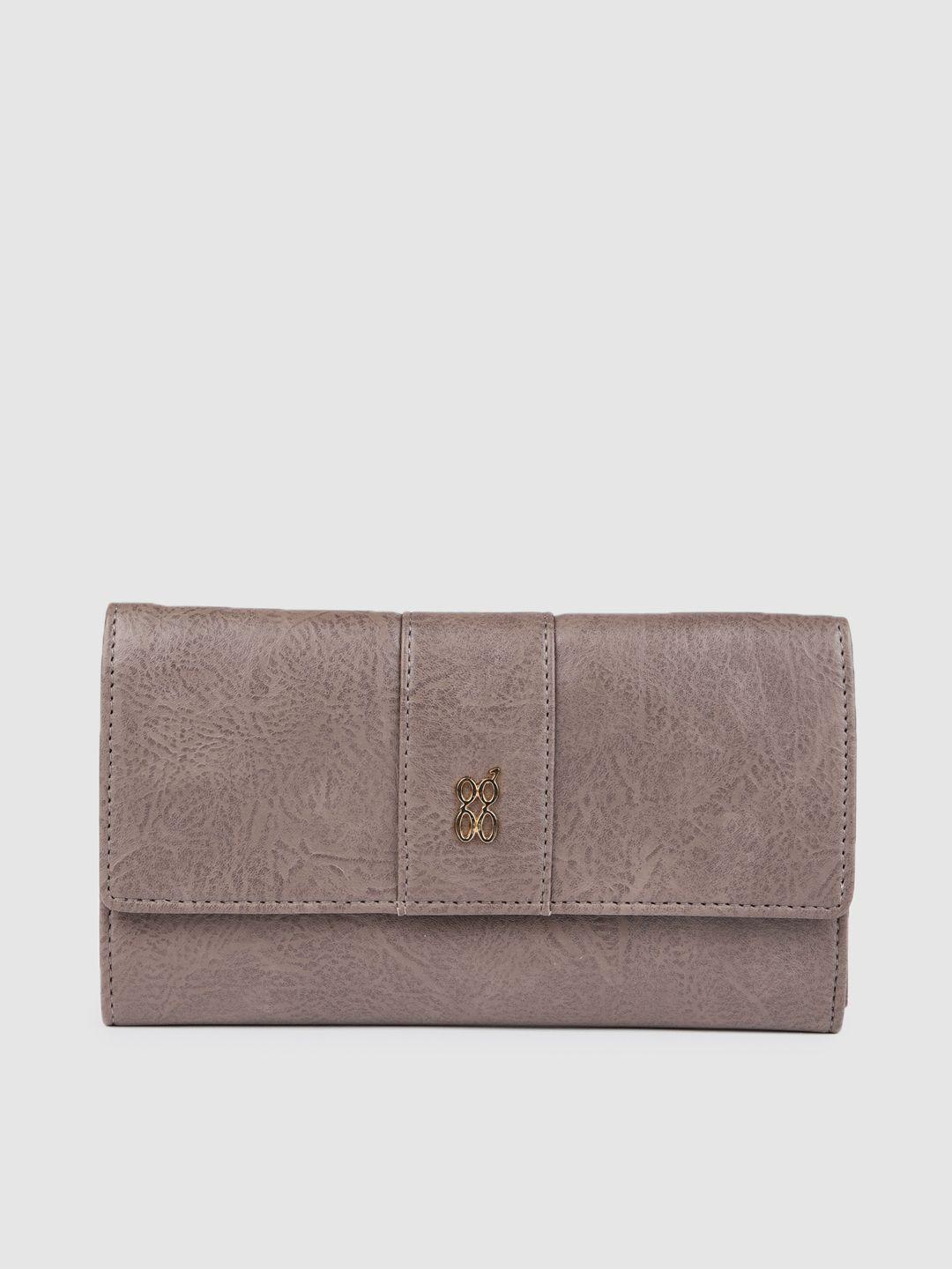 baggit women khaki textured nixon chel three fold wallet