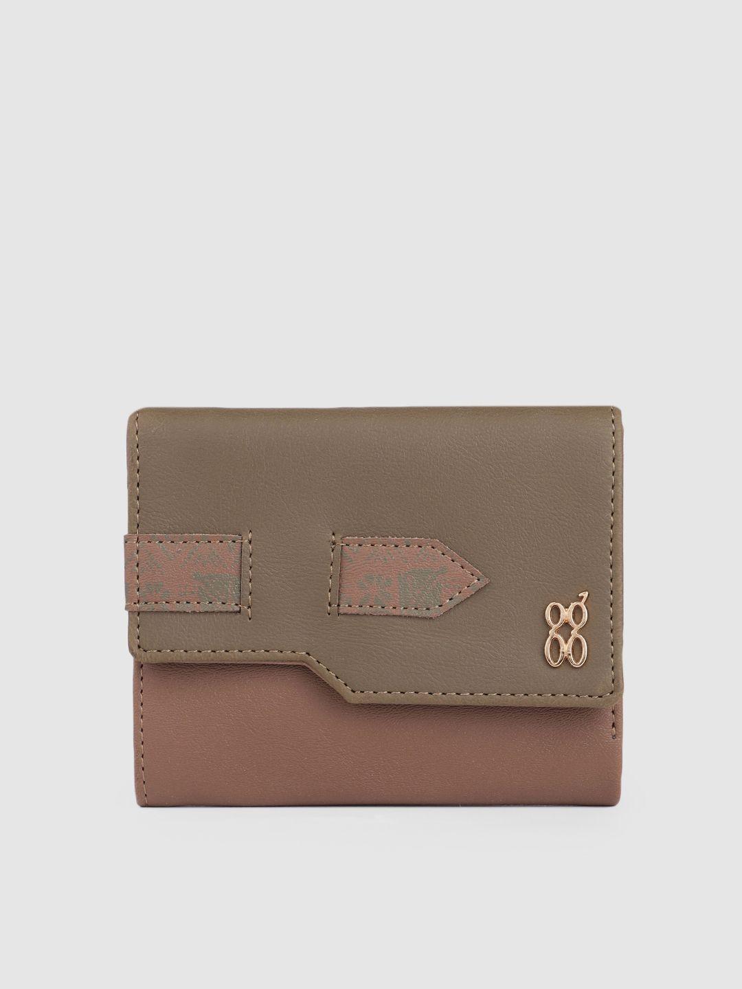 baggit women solid three fold wallet