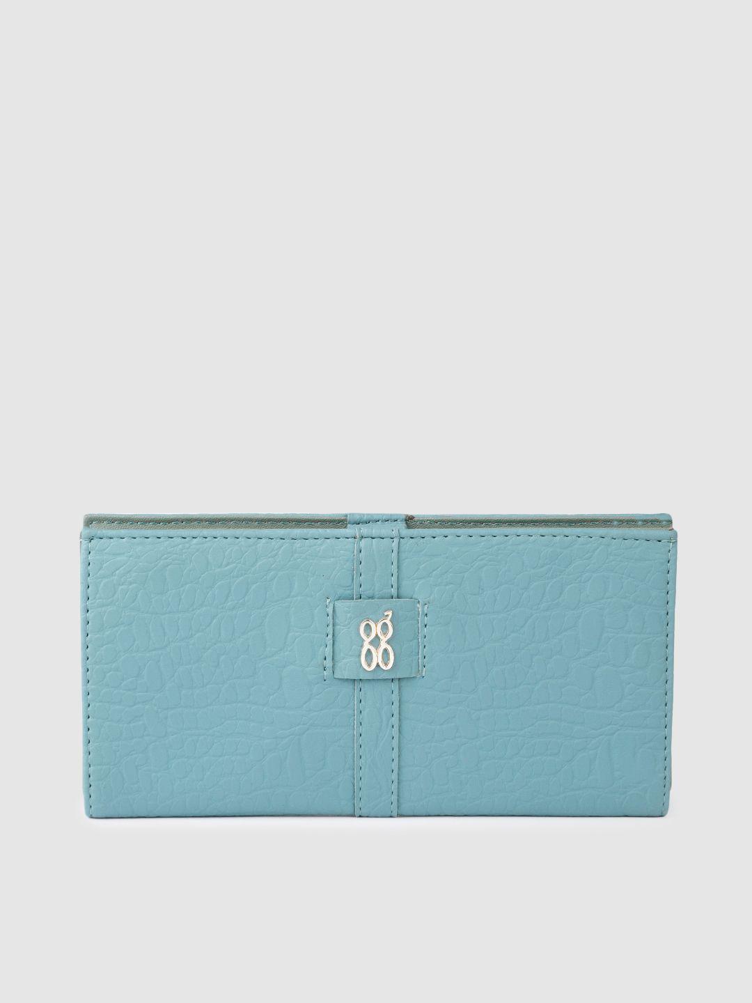 baggit women textured two fold wallet