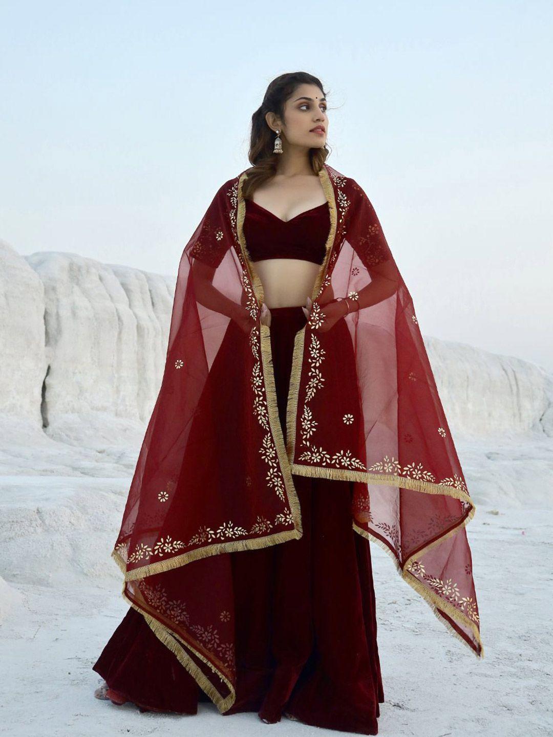 baisacrafts maroon & gold-toned foil print lehenga choli with dupatta