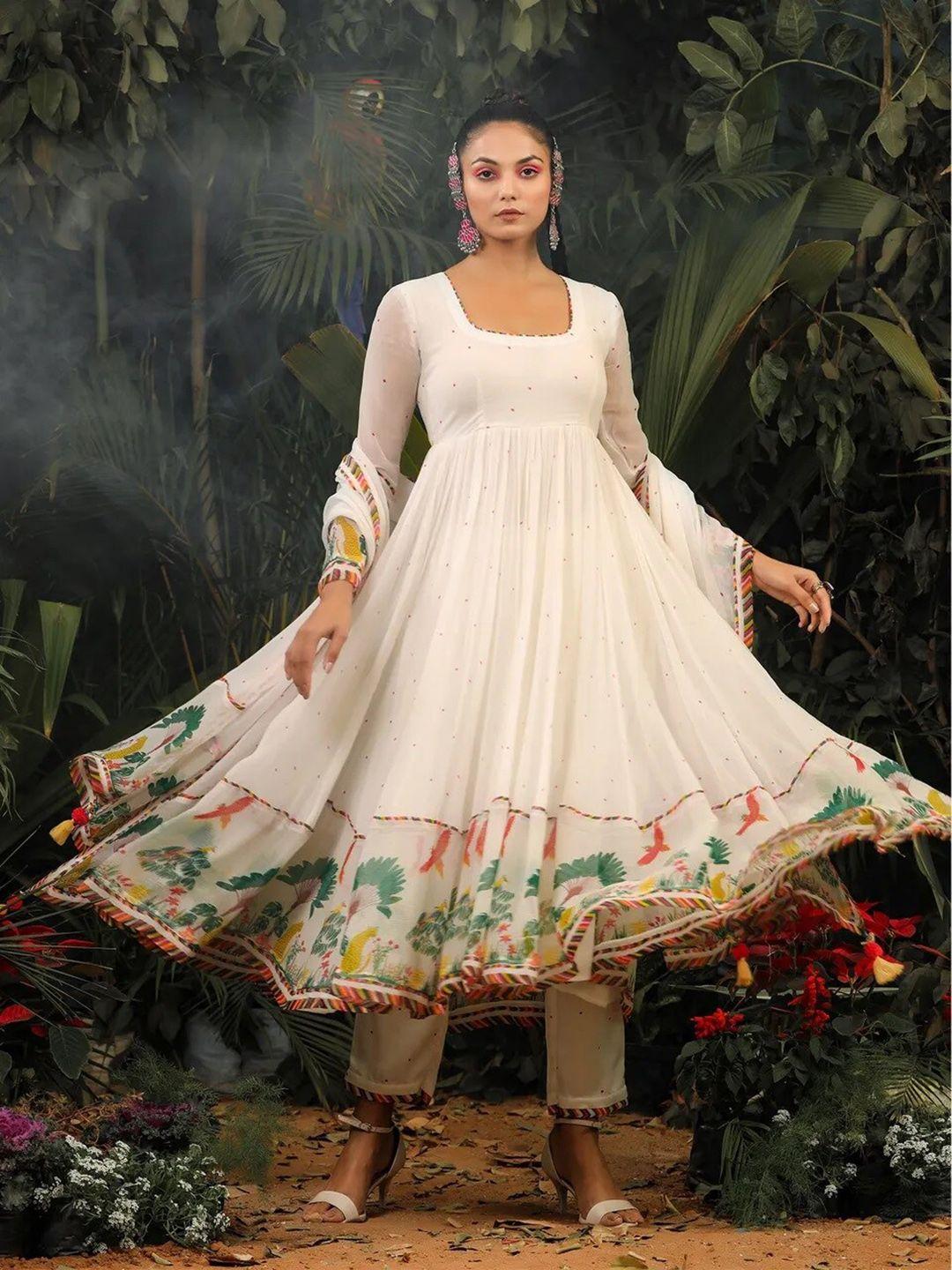 baise gaba women off white floral printed kurta with trousers & dupatta