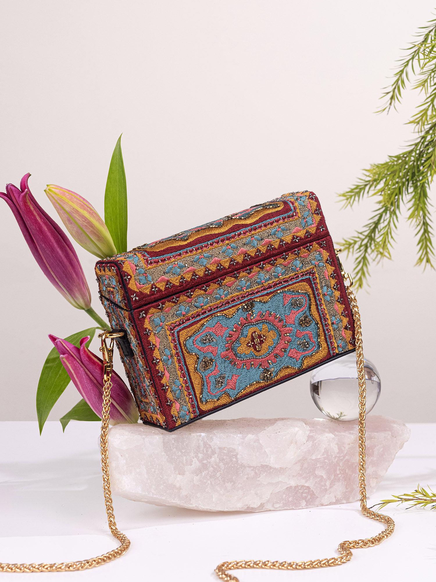 balsam embroidered box bag