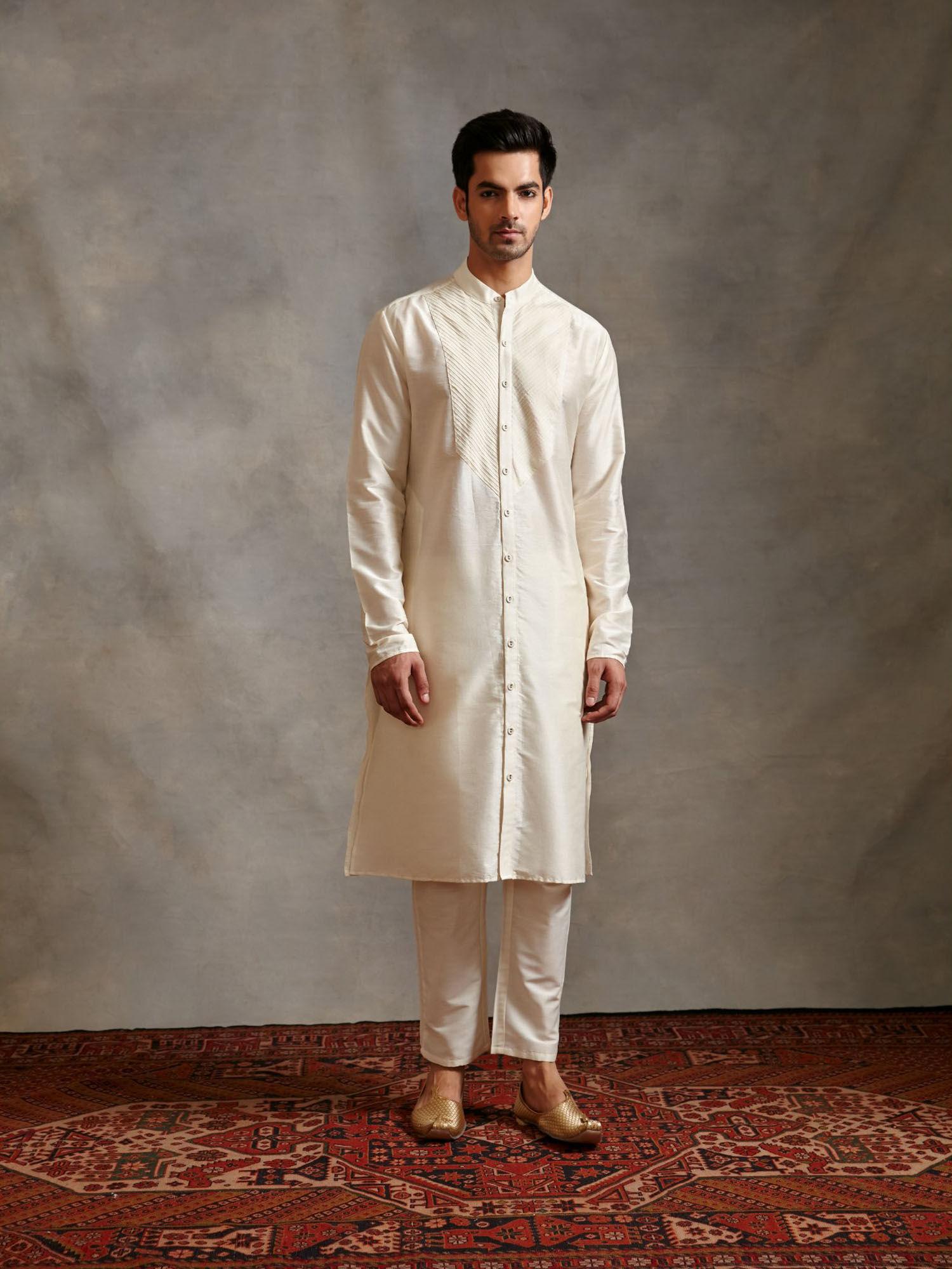 banarasi pintuck detail kurta with ankle pants ivory (set of 2)