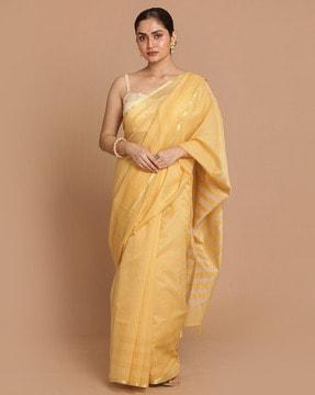 banarasi saree with tasselled pallu