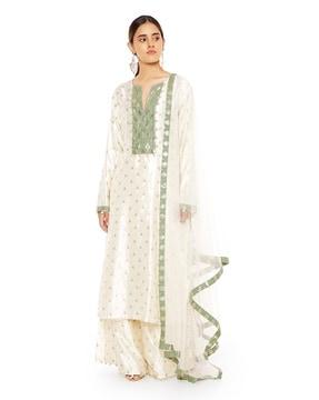 banarasi silk kurta with palazzos & net dupatta with matching structured 3-ply mask