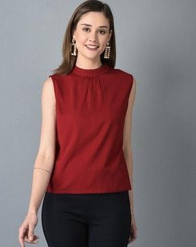 band collared round-neck top